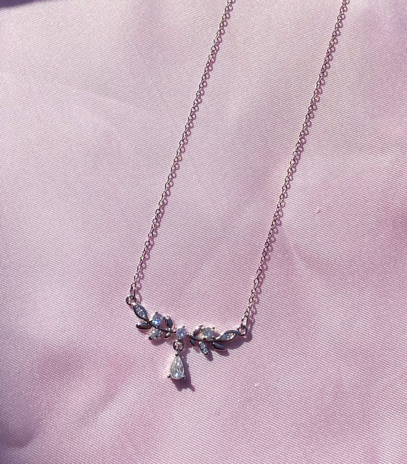 Silver crystal drop